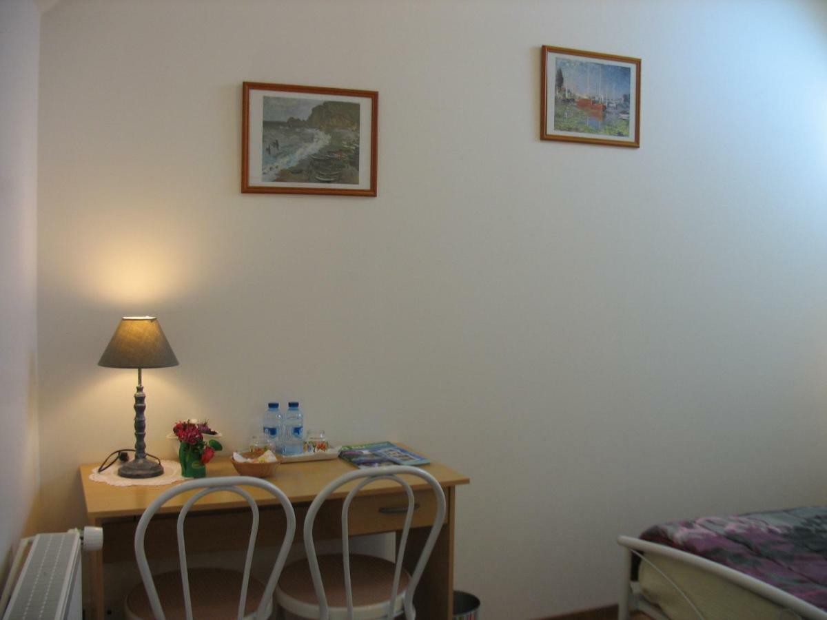 La Maison D'héloïse 2*